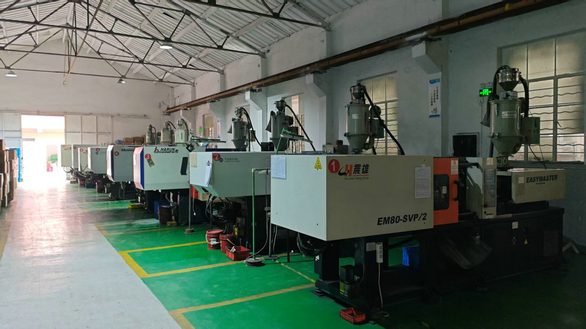 Precision injection molding equipment