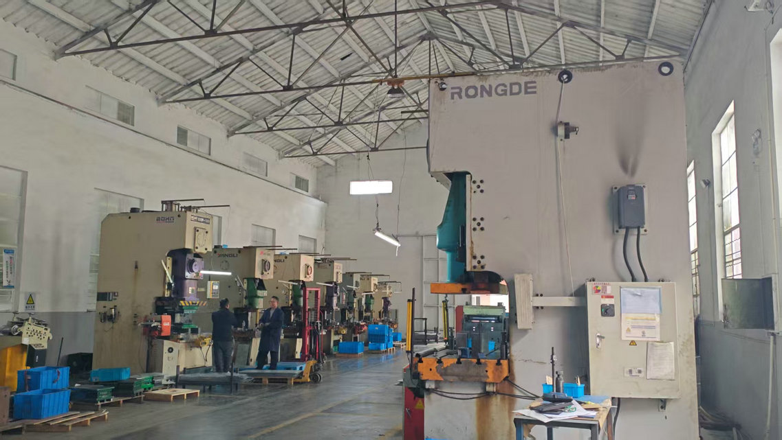 Hardware metal punching and pressing machinery